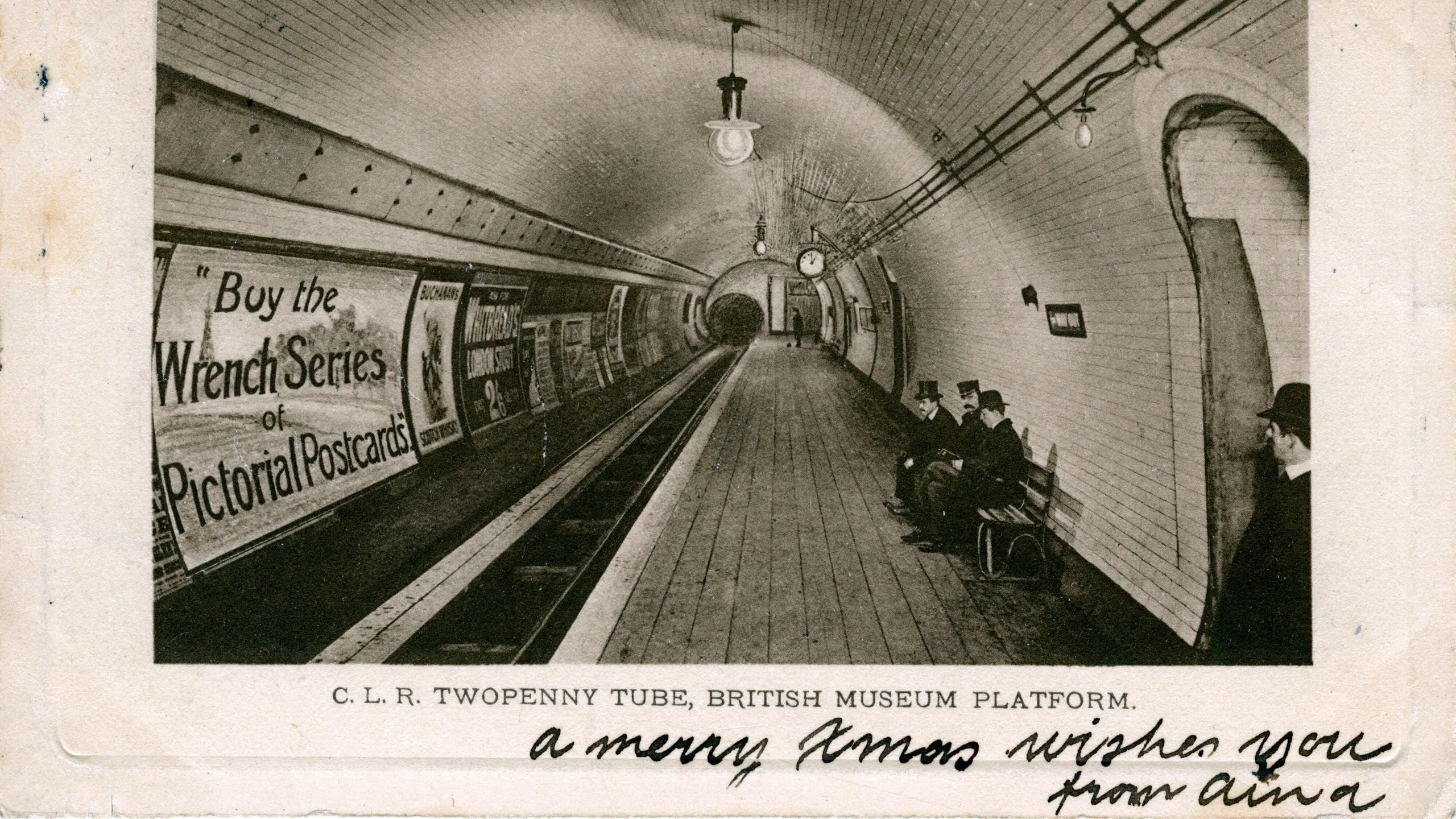 ER5KTX Underground Railway, British Museum Tube Station, Holborn, County of London, England. Showing the 'British Museum Platform'.  1913